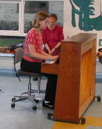 klaverspiller.jpg (10259 bytes)