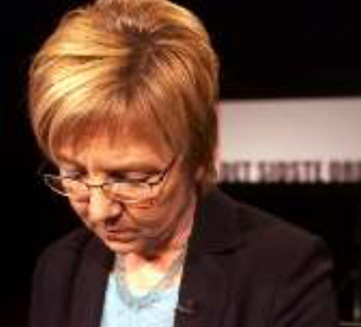 20nov_haandtasken_400.jpg (25919 bytes)