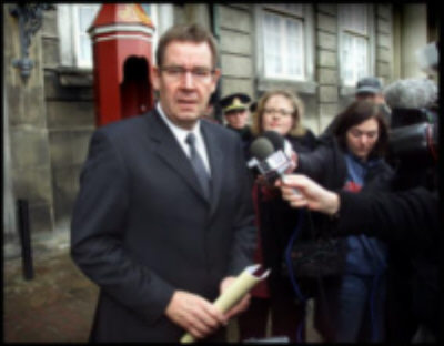 21nov_nyrup_amalienborg_400.jpg (23170 bytes)